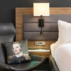 Kamer met een Queen Size Bed